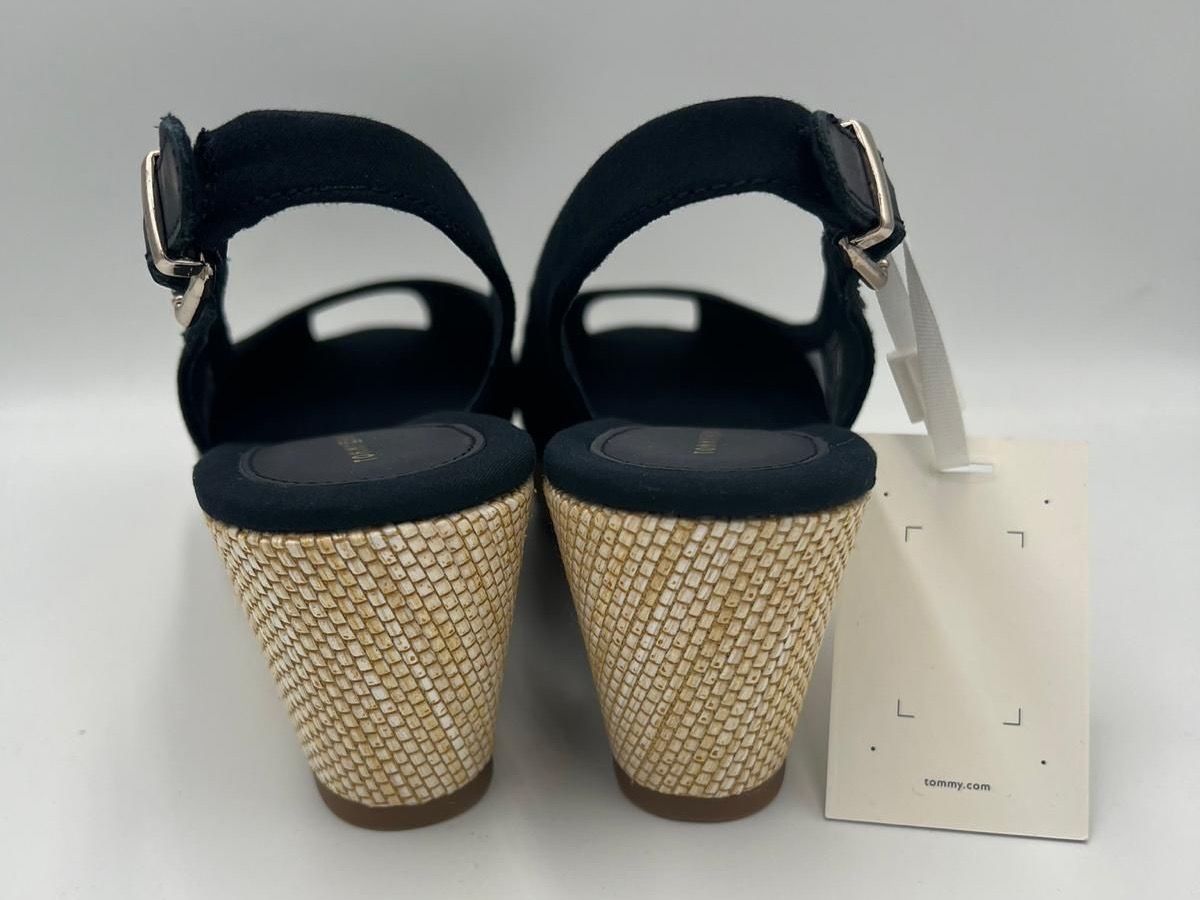 Tommy Hilfiger Scarpe da donna: Tommy Hilfiger Sandalen Grösse 37 – Nuovo e nell'imballaggio originale da Wiedlisbach venduto da Sistershop 2