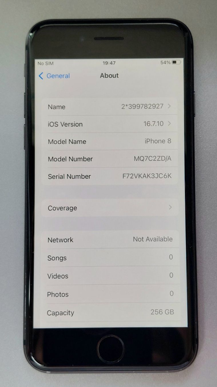 Apple Telefoni cellulari / Smartphones: iPhone 8 256GB, 100% Akku – Usato da Pfäffikon SZ venduto da max_5ylc 2