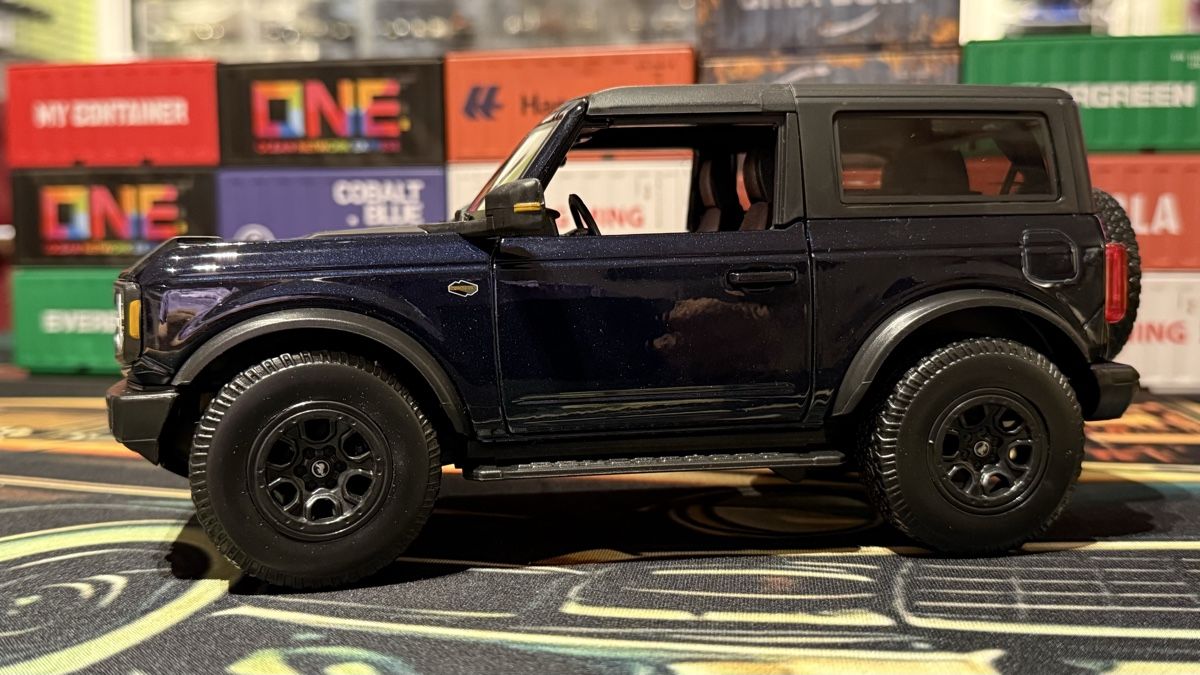 Ford Modellini d'auto: Ford Bronco 2021 1:18 – Nuovo (secondo la descrizione) da Basel venduto da Zomeg 7