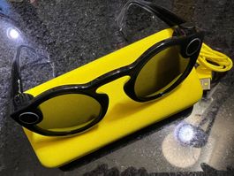 Snapchat Spectacles 2 (V2) – Wasserfest – Case & Kabel