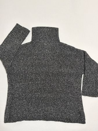 Adika Chunky Knit Turtleneck Sweater - Cosy Winter Essential
