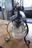Antike Lampe schmiedeisen Glas