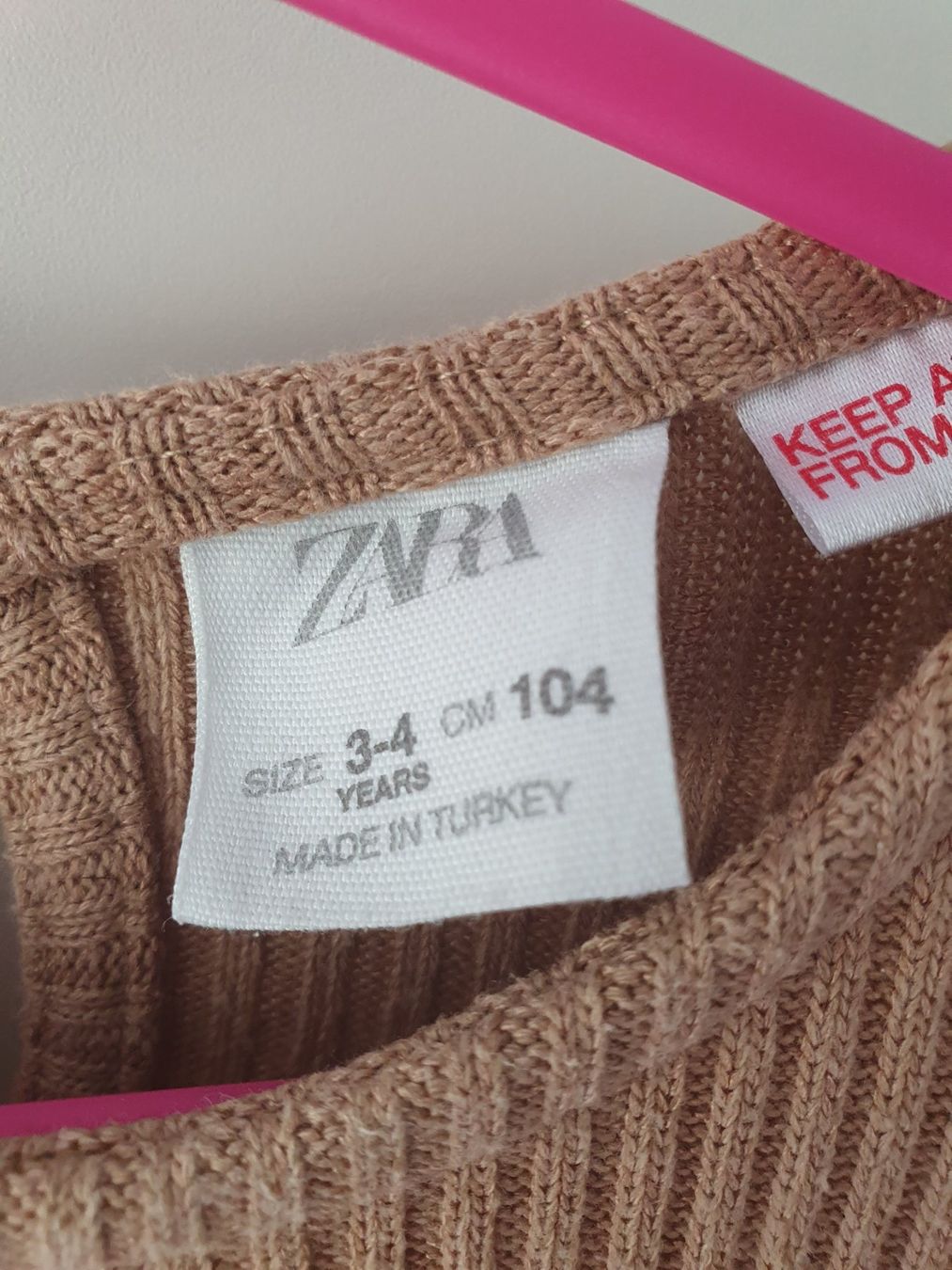 Zara Robes et jupes: Mädchen Kleid – D'occasion à Altendorf par MiriCaj 1