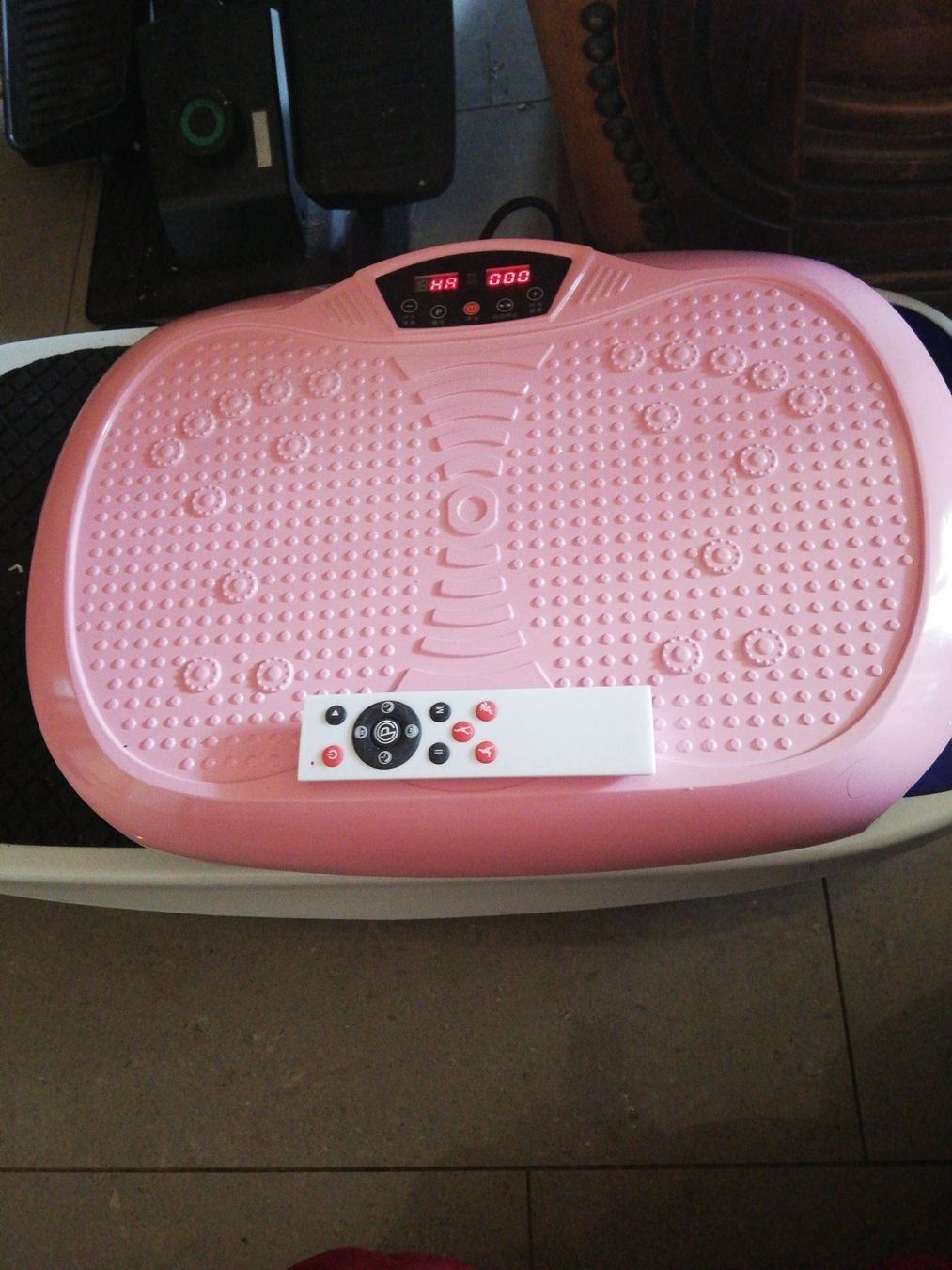 Hometrainer: Vapration Platten heimtraning – Nuovo e nell'imballaggio originale da Stansstad venduto da kam_5wgj
