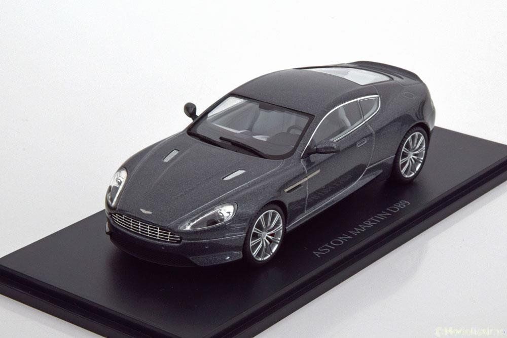 Aston Martin Modellini d'auto: Aston Martin DB9 Phase III 2012-2015 Meteorite Silver met. – Nuovo e nell'imballaggio originale da Gerlafingen venduto da espero88