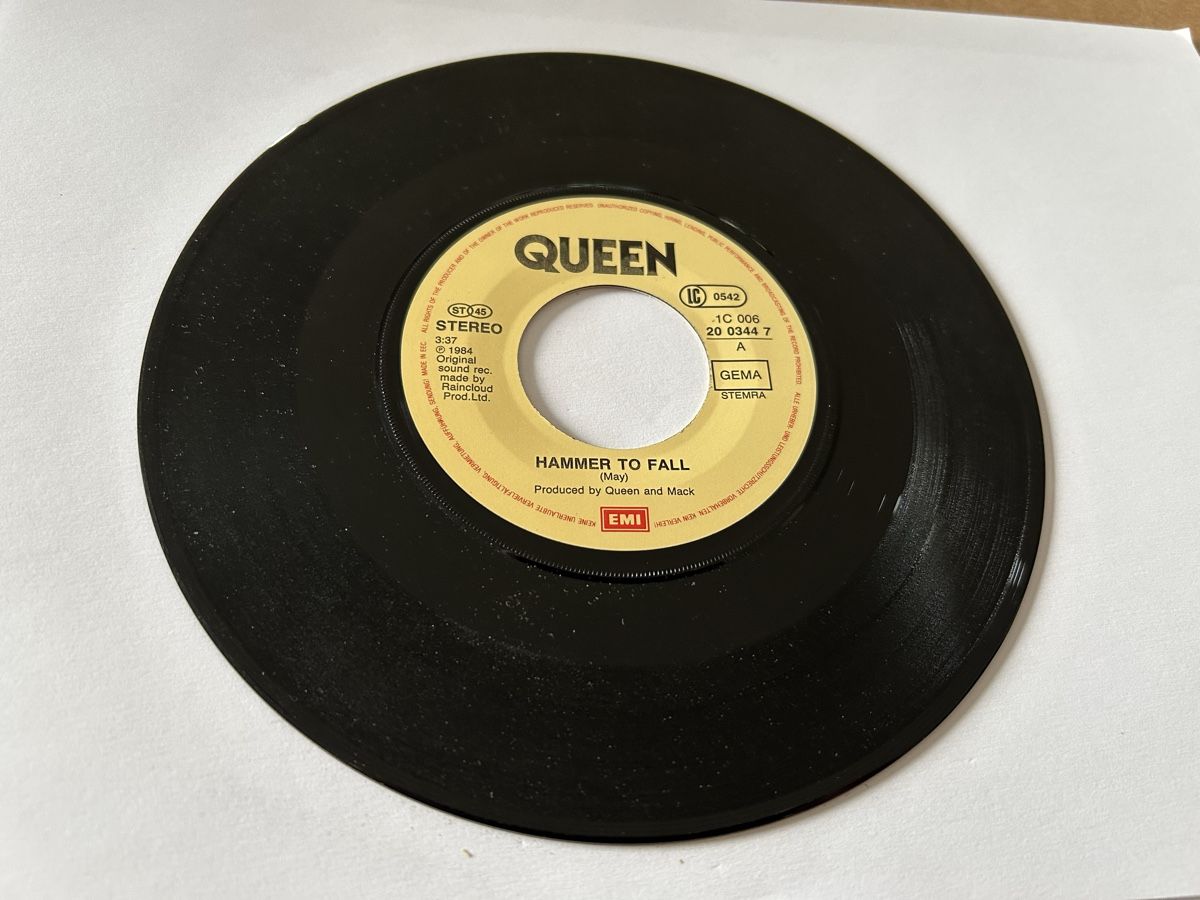 Dischi in vinile: Queen. 1984. Hammer To Fall – Usato da Faulensee venduto da Mizuno06 2