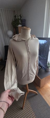 Strickjacke mit Kapuze beige Grösse 38 Seide Baumwolle