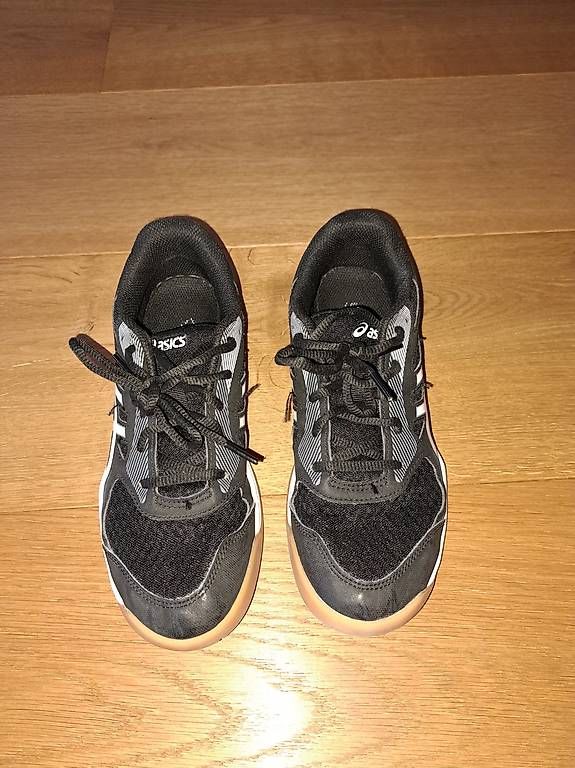 Asics Scarpe da uomo: Asics Hallenturnschuhe Gr 39 – Usato da Küssnacht am Rigi venduto da cathib79