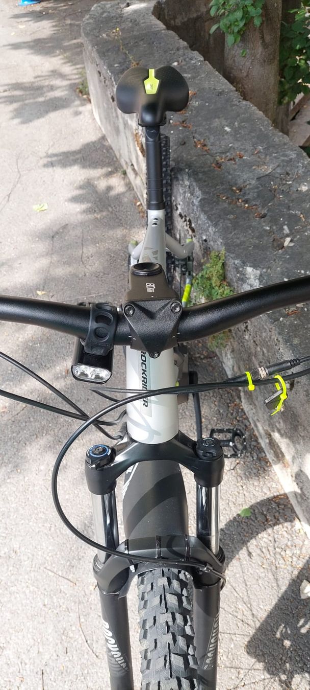 Decathlon Vélos: VTT électrique Rockrider E-ST 520 – D'occasion à Le Locle par cor_l7nw 6