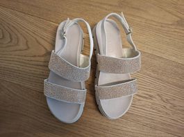 Sandale / Sandalen Gr. 37 von Nu Nù neu