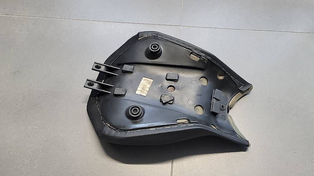 Tutti i ricambio per moto: Ducati Panigale Fahrersitz – Usato da Hünenberg venduto da Rzirkon 2