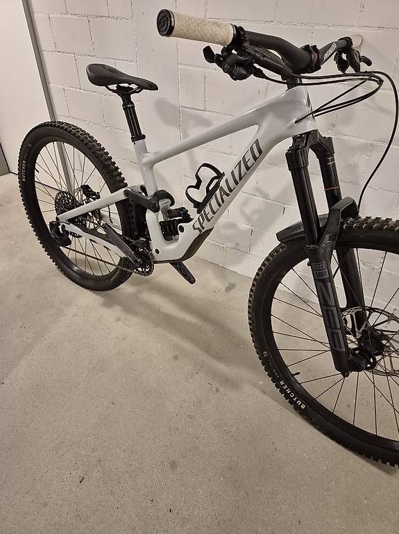 Specialized Vélos: Mountainbike/specialized – D'occasion à Hagendorn par rnrn