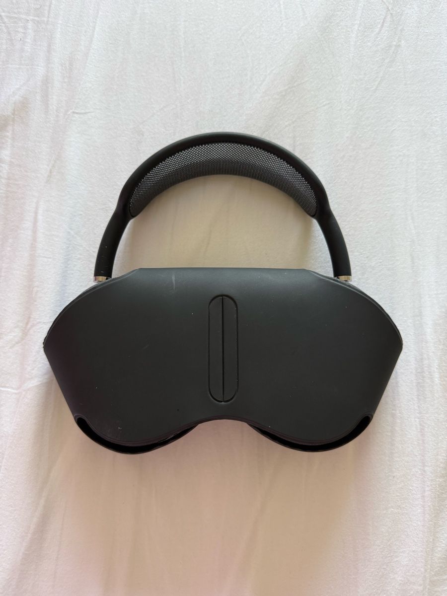 Apple Cuffie: Apple Airpods Max Kopfhörer mit Case Schwarz – Usato da Luzern venduto da poe_5fml 3