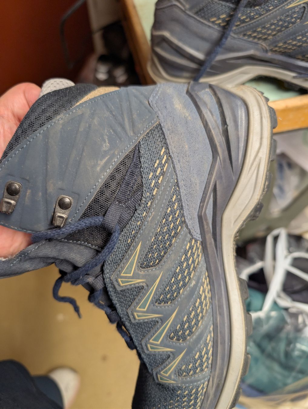 Lowa Scarpe da uomo: Lowa Wanderschuhe 41.5 – Usato da Büren an der Aare venduto da bbu22 2