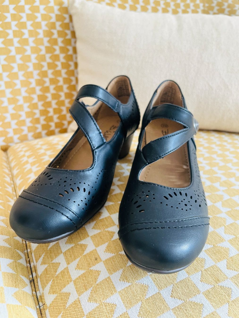Scarpe da donna: Ballerinas/Pumps - mit Absatz - Grösse 39 – Nuovo (secondo la descrizione) da St. Gallen venduto da BikeladyShop 1