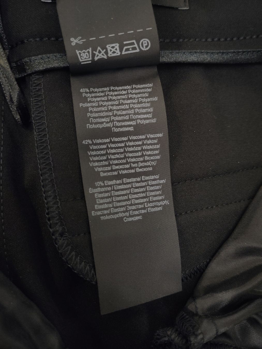 Comma Pantaloni: Comma, Anzugshose schwarz Grösse 34 – Nuovo (secondo la descrizione) da Pratteln venduto da Cartonsducoeur_bl 5