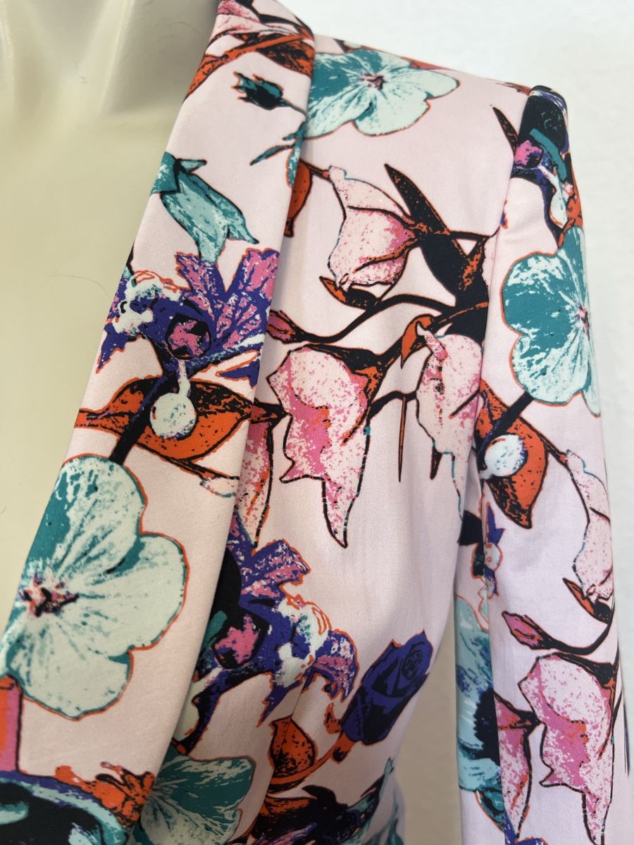 Hugo Boss Jacken: Hugo Boss Blazer mit buntem Blumenmuster Grösse 34 – Gebraucht aus Basel von Bettybooo 1