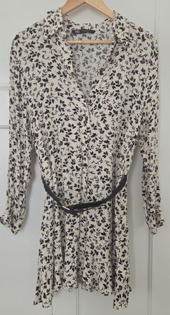 Kleid mit Blumenmuster - ZARA Gr. S