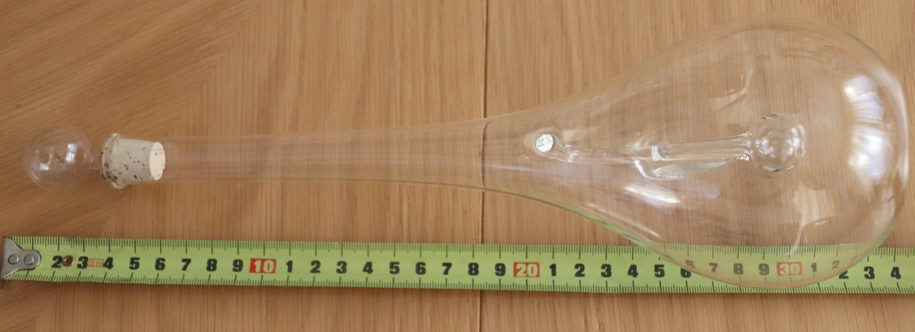 Caraffe: Glaskaraffe mit  Glaskorkverschluss+eingeblasener Kirsche – Usato da Glattfelden venduto da Sirax 4