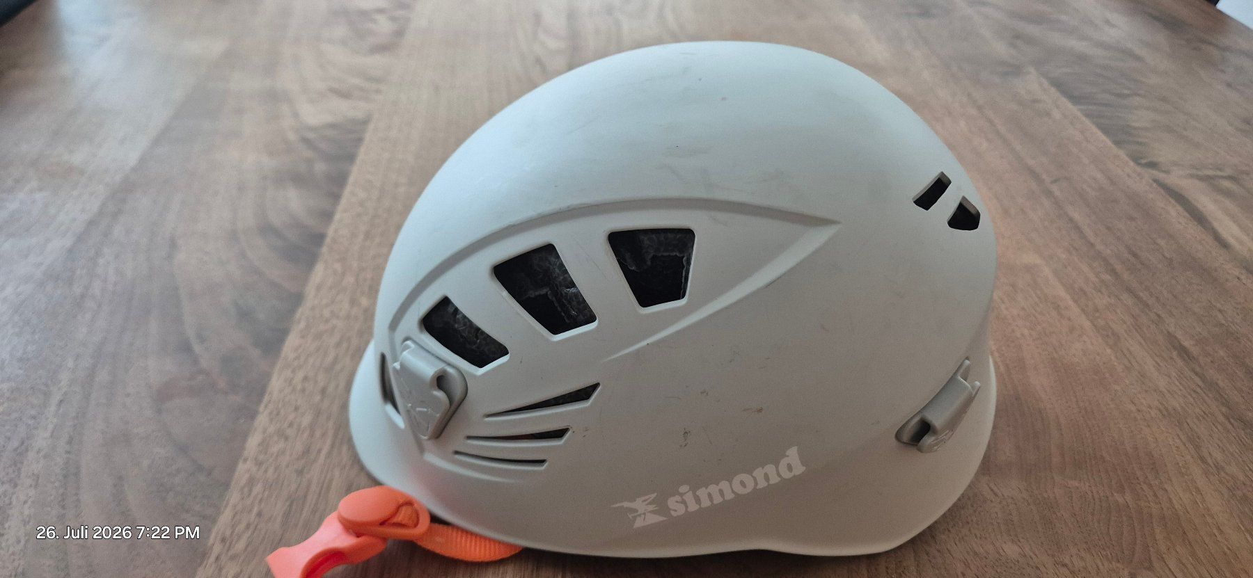 Helme: Kletterhelm Simond Grösse S – Gebraucht aus Emmenbrücke von loeschi01