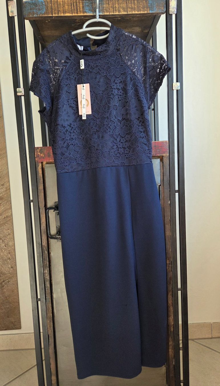 Wal G. Vestiti: Wal G aus England, elegantes Kleid – Nuovo (secondo la descrizione) da Hinwil venduto da Mauso1