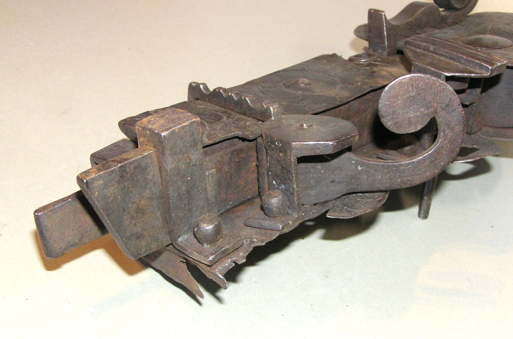 Cadenas: Antikes Türschloss geschmiedet – D'occasion à Grenchen par Antique-hunter 5