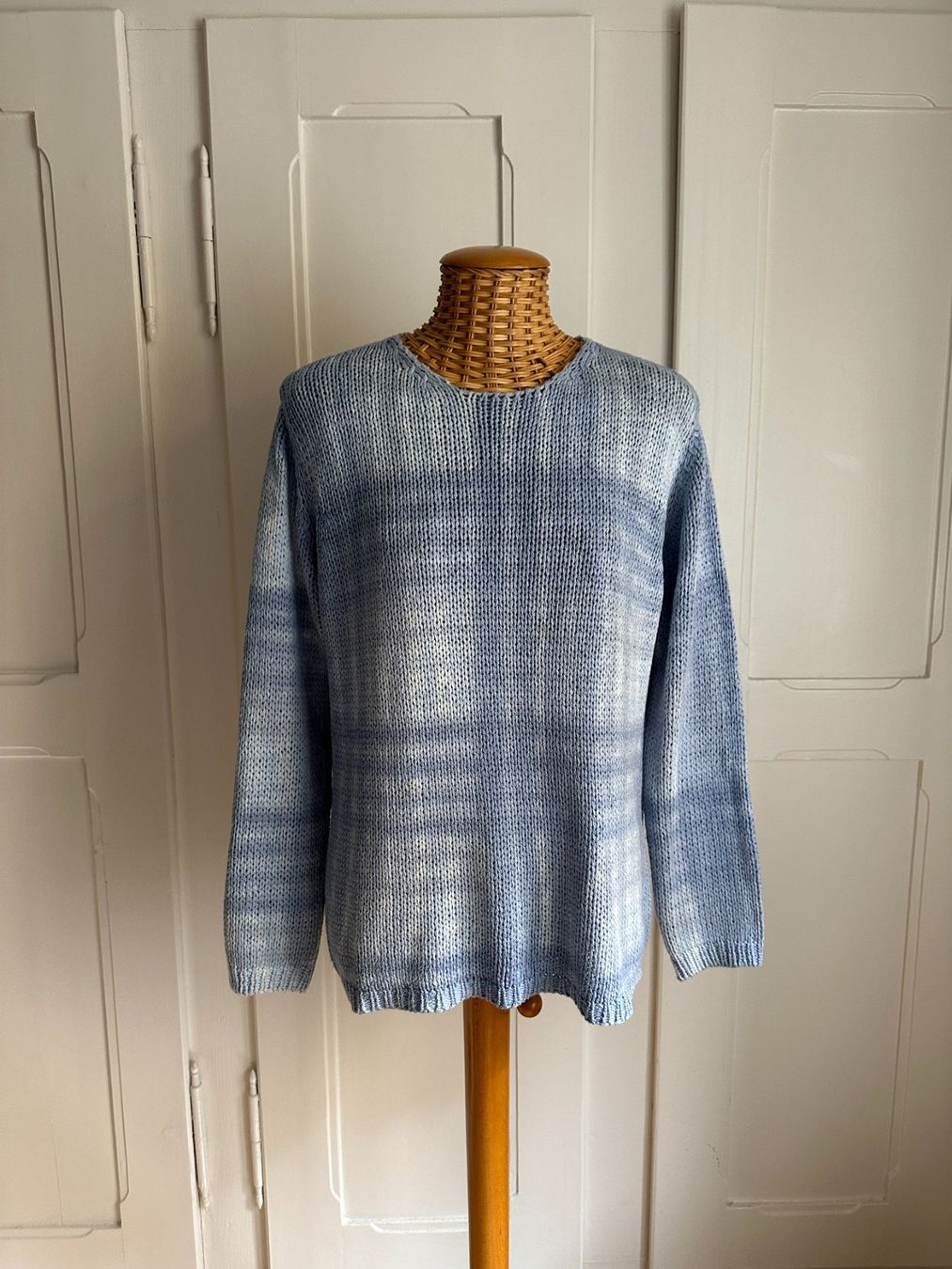 Pullover & Sweatshirts: OLSEN - Strickpullover hellblau 40 – Gebraucht aus Zürich von Diazaio