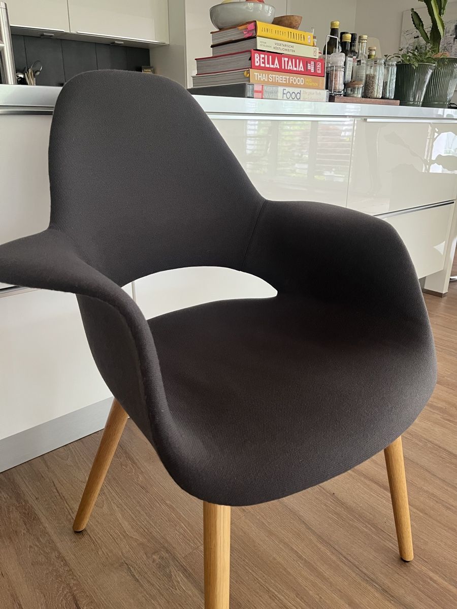 Vitra Sedie: Vitra Organic Stuhl Charles Eames & Eero Saarinen – Usato da Wetzikon ZH venduto da Sillysyl 2