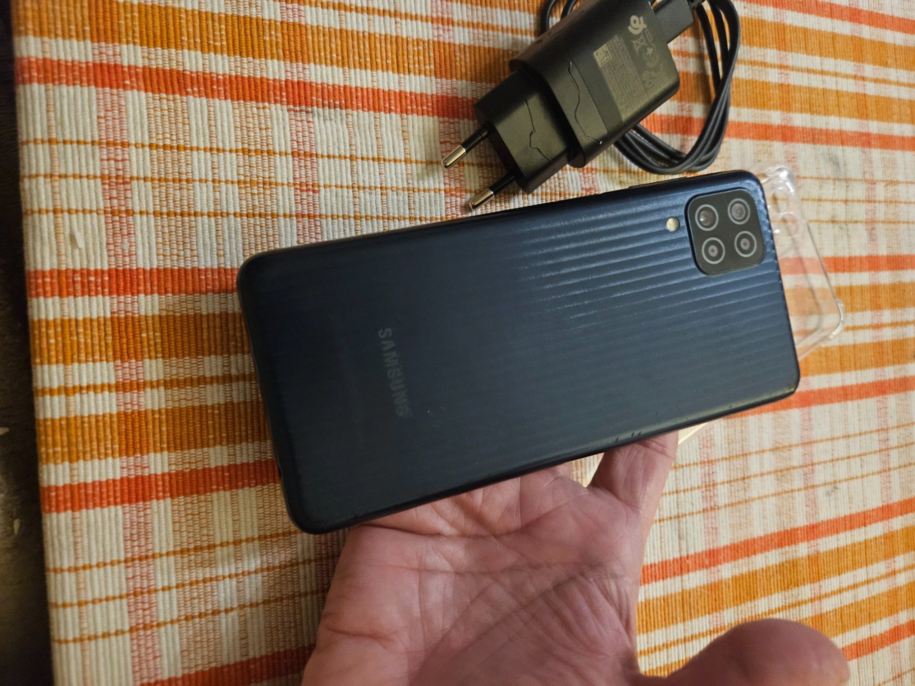 Samsung Telefoni cellulari / Smartphones: Samsung M12 black 128gb Duos – Usato da St. Gallen venduto da Juhasli 3