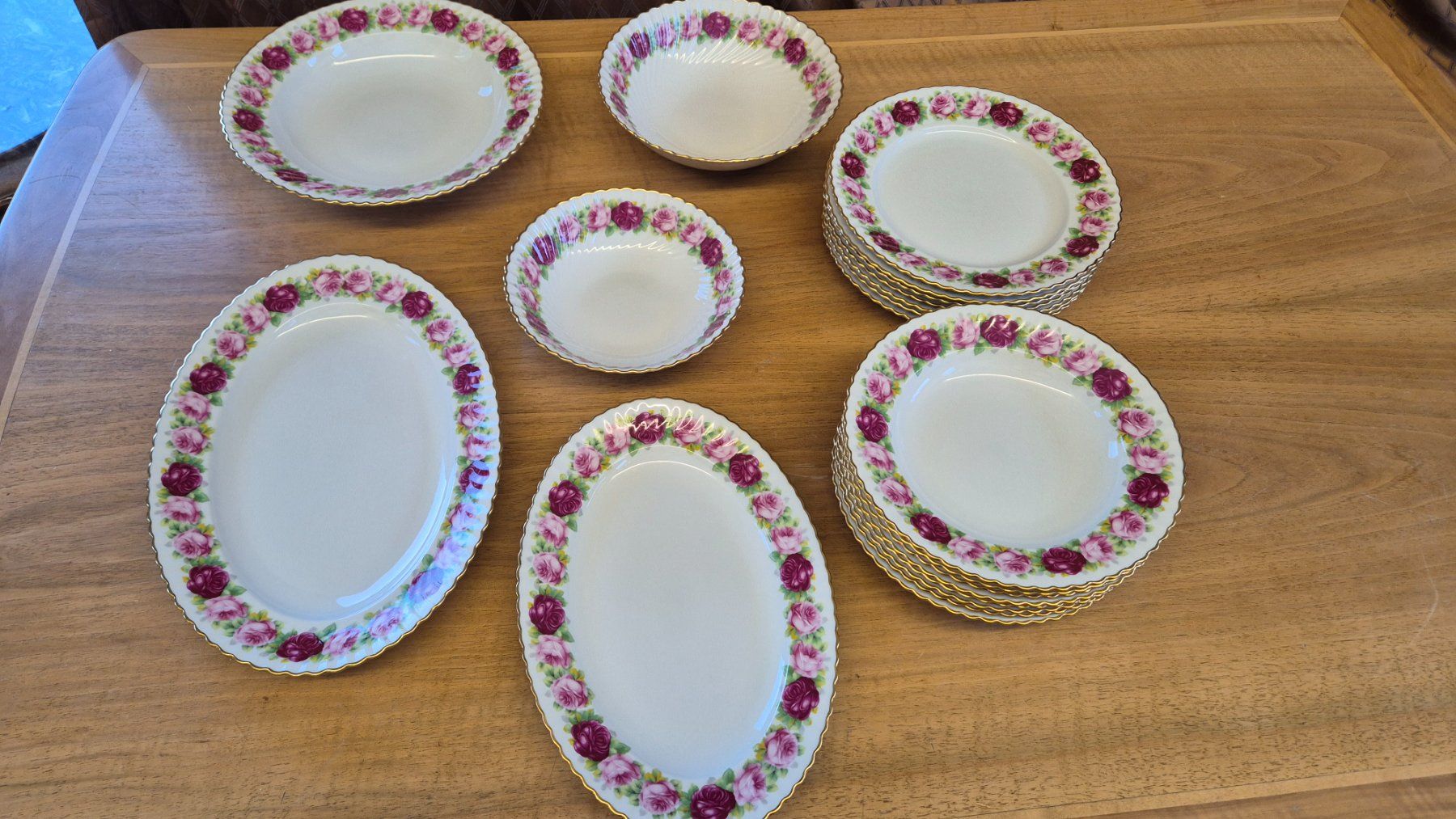 Set di piatti: Rosendekor Speiseservice – Usato da Mauren venduto da rocky1121