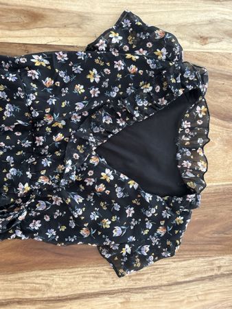 Damen Kleid kurz schwarz mit Blumenmuster Grösse S