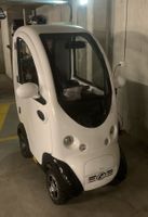 Elektromobil Neo Tango mit geschlossener Kabine
