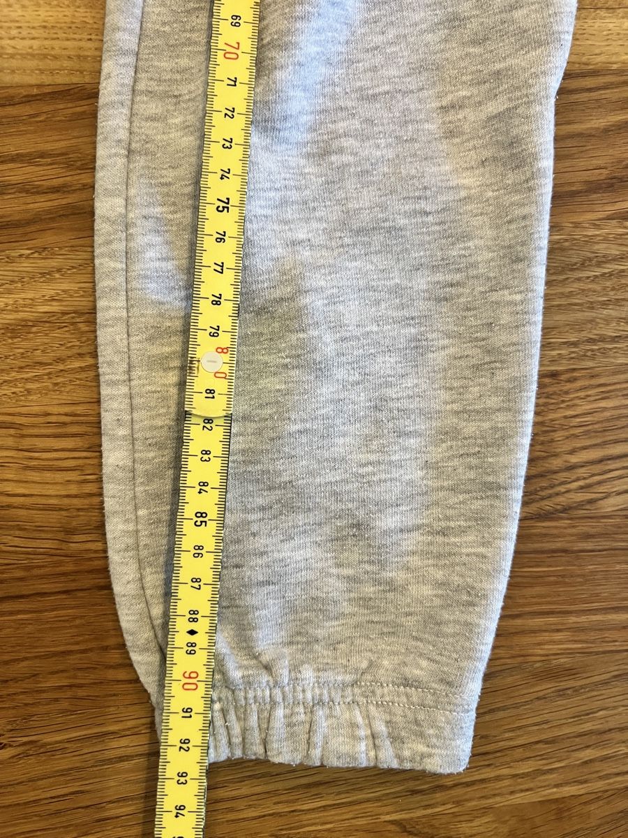 Asos Pantaloni: Dickere Jogginghose in hellgrau – Usato da Zürich venduto da len_2rmp 2