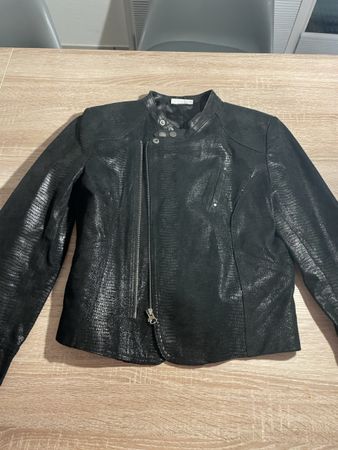 Elegante Jacke in Schlangenoptik - Grösse M