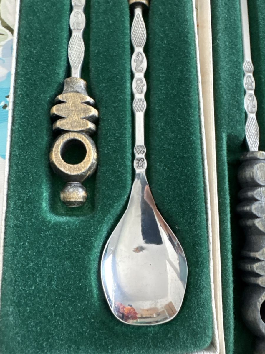 Set di posate: Fondue Gabeln und Löffel - Gabel Set Vintage – Nuovo e nell'imballaggio originale da Bellinzona venduto da LuganoBoutique 6