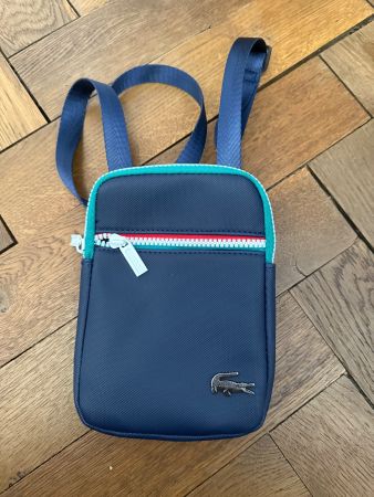 Lacoste Umhängetasche