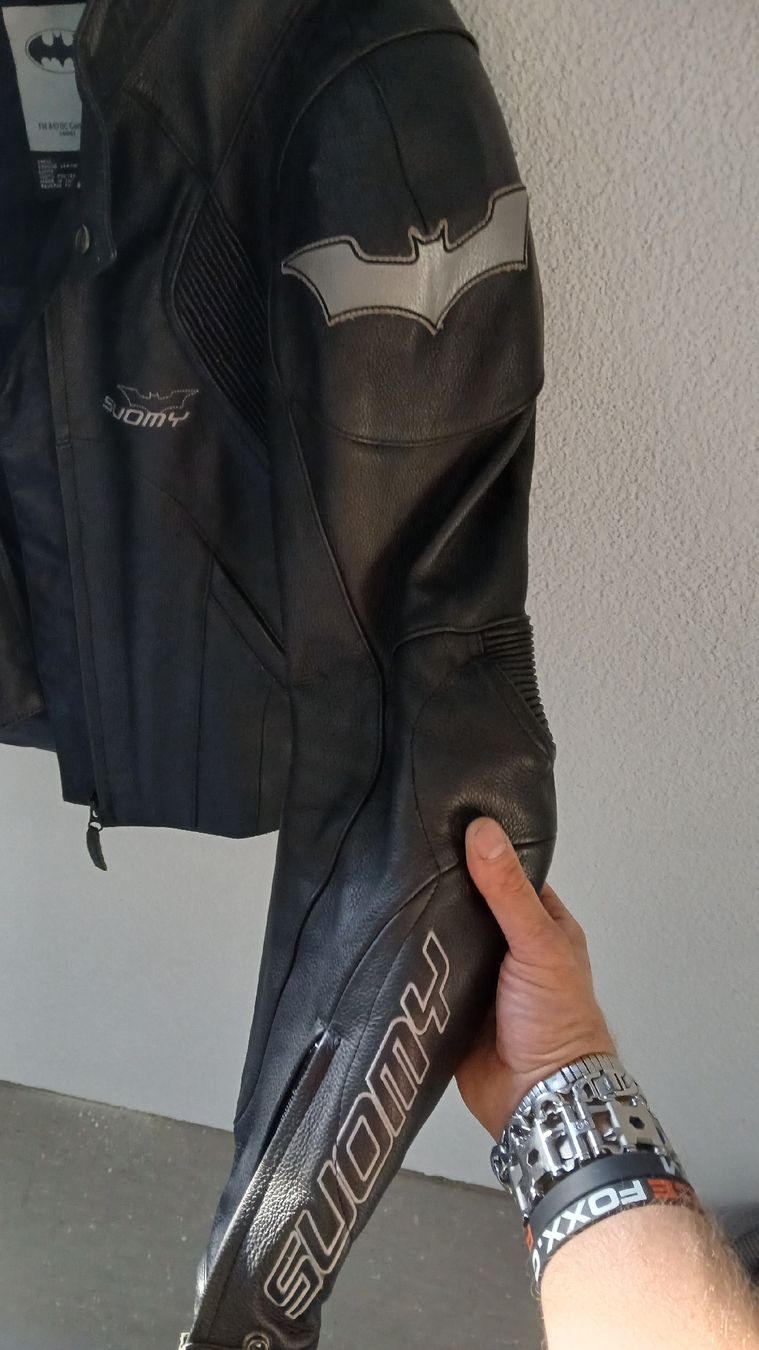 Jacken: Motorrad Jacke Batman Style – Neu (gemäss Beschreibung) aus Schwarzenberg LU von mai_cyk6 2