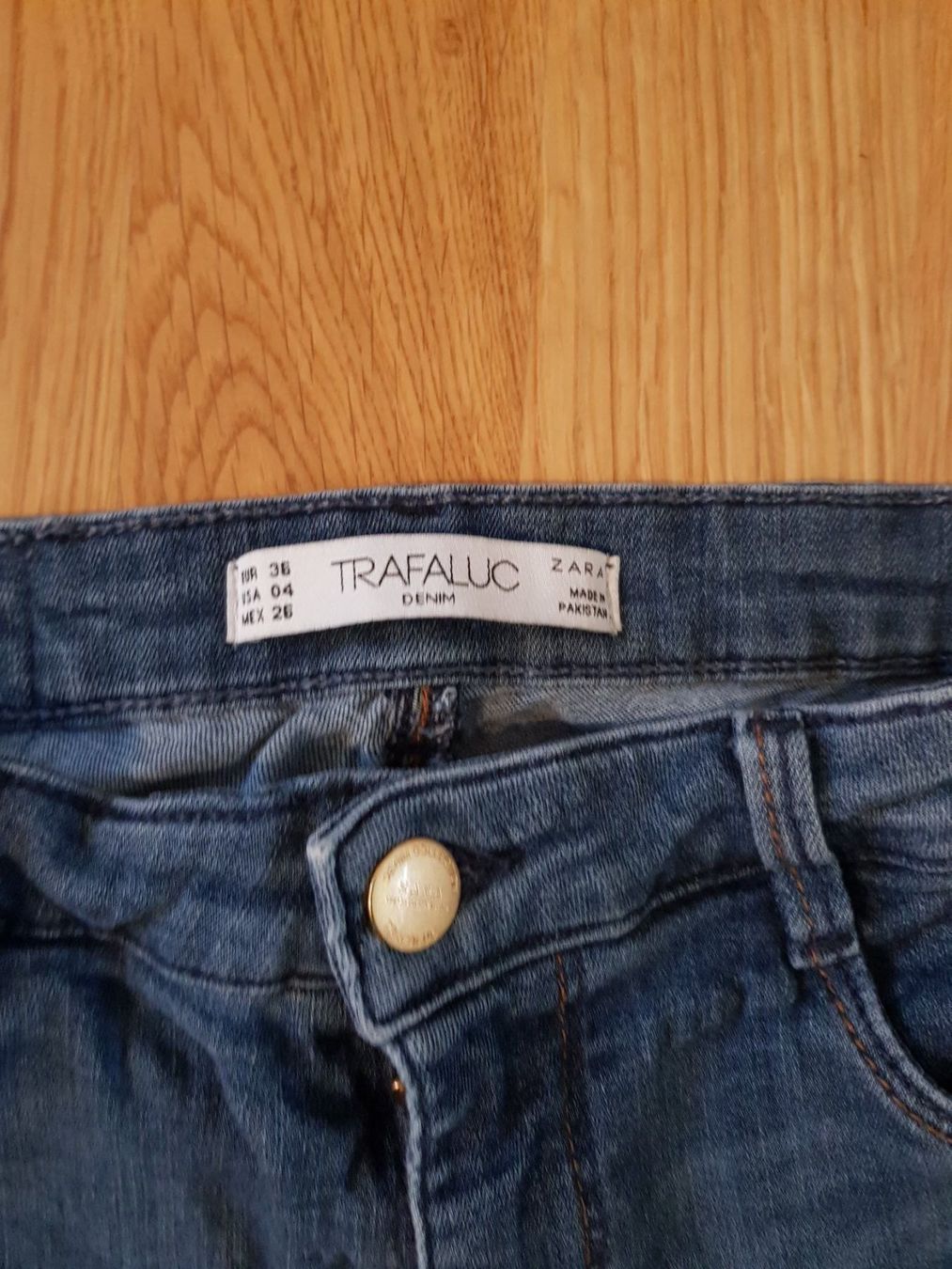 Zara Jeans: Skinny Jeans Zara – Usato da Eschenbach SG venduto da SanFranciscoCalifornia 1