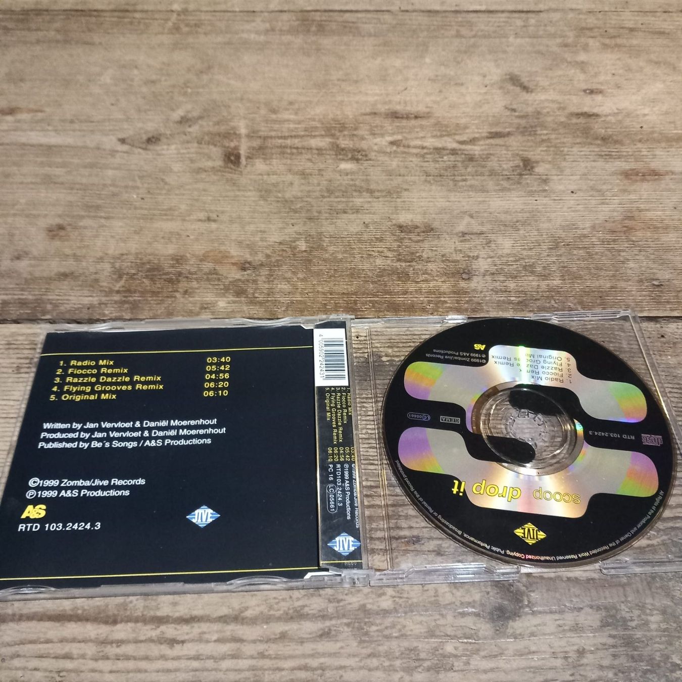 CDs: Scoop - Drop It – Gebraucht aus Ganterschwil von zaz_h9b6 1