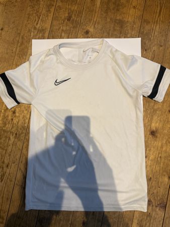 Nike Dri-FIT Sport T-Shirt, Weiss, Gr. 158/170 Top Zustand