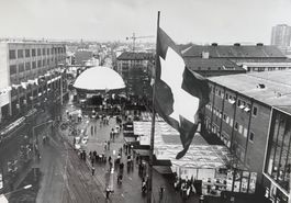 Pressefoto (13 x 18 cm), Mustermesse Basel, MUBA, 1975