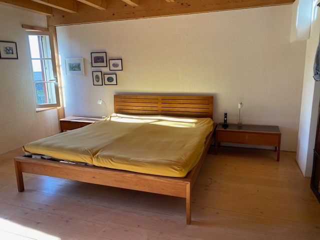 Team7 Letti: Doppelbett mit zwei Nachttischen – Usato da Neftenbach venduto da gain4you