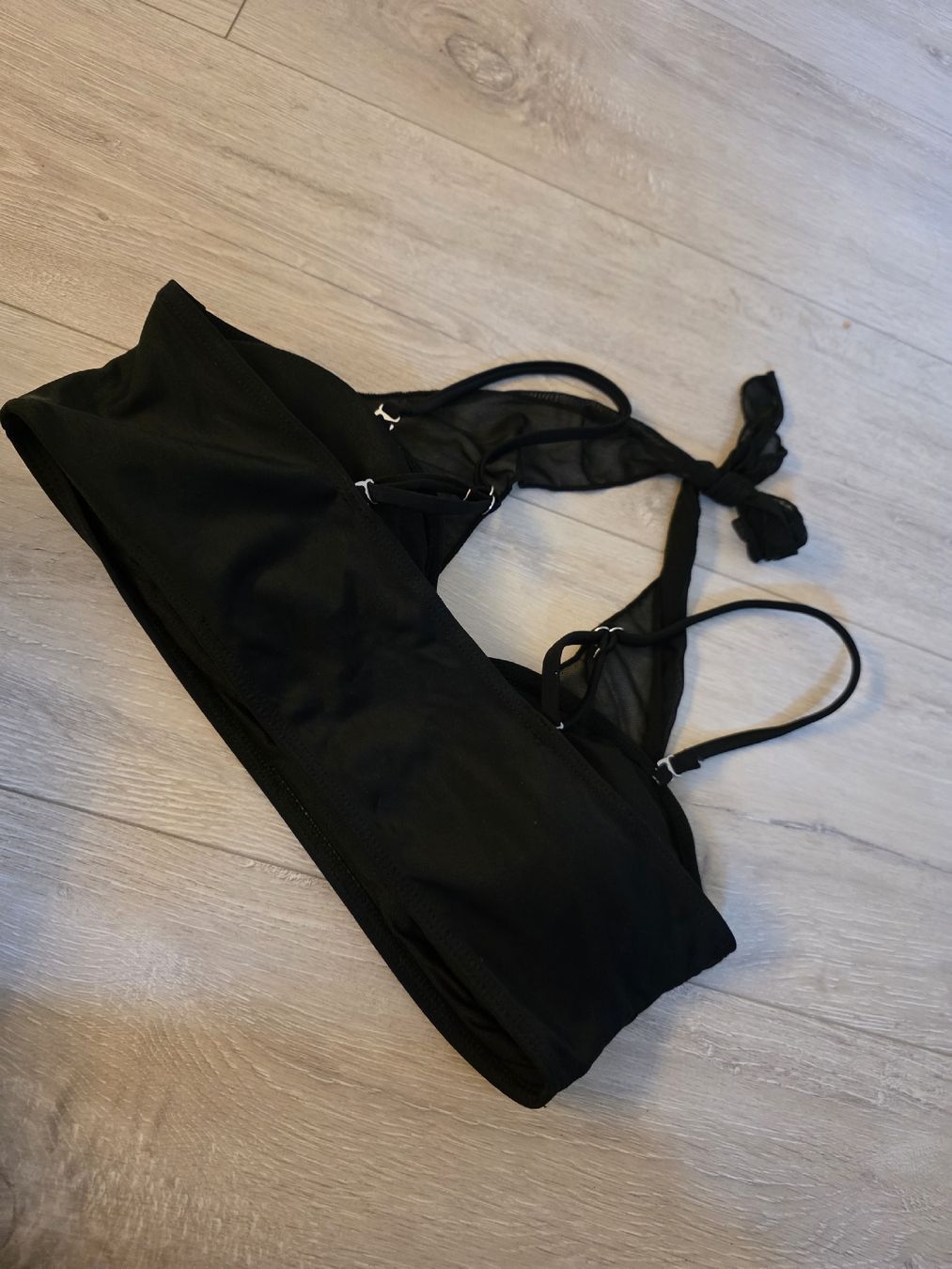 Maillots de bain & Bikinis: Bikini Oberteil schwarz Grösse M neu – Neuf (Voir description) à Wigoltingen par Zuckerfee84 2