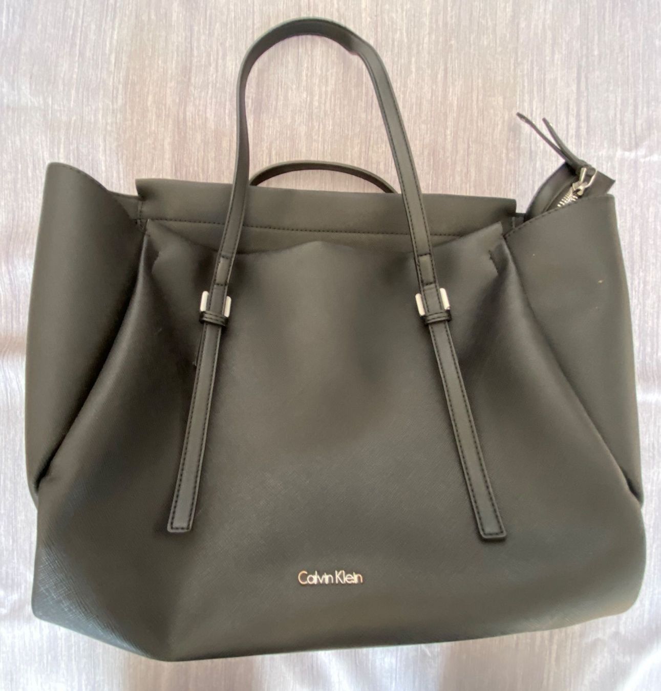 Calvin Klein Borse da donna: Calvin Klein Damentasche schwarz – Usato da Basel venduto da Verkauf_Aral 2