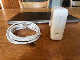 MacBook Pro 14" M1 Pro | 10-CPU/16-GPU | 16GB | 1TB | UK