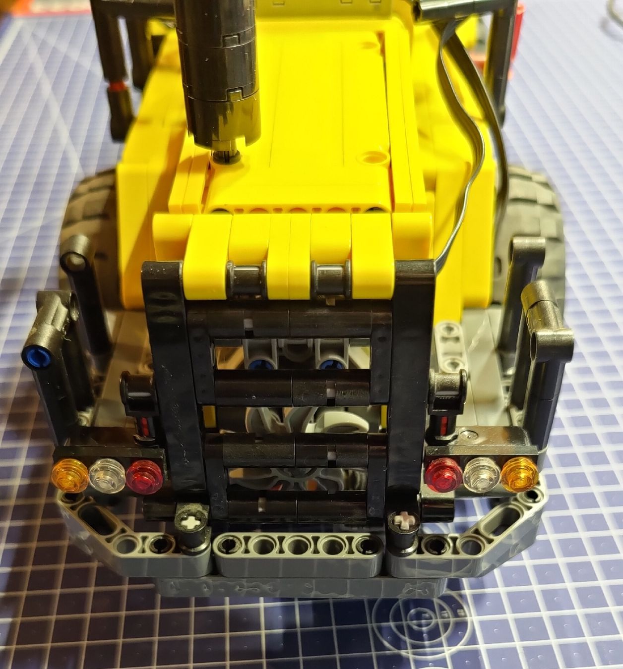 Lego Kit di costruzioni: Lego technic 8265 + power functions 8293 – Usato da Saignelégier venduto da 2CoB9 5
