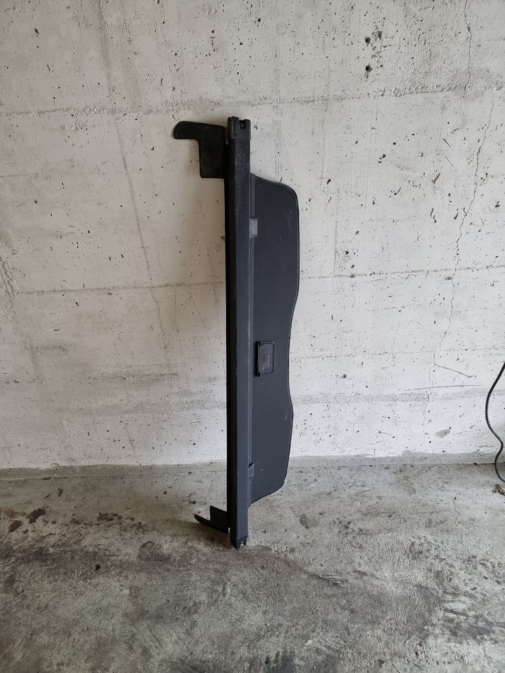 Tutti pezzi di ricambio auto: Kofferraumabdeckung – Usato da Wikon venduto da Blueline01 4