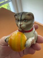 Köhler Katze mit Ball, Made in US -Zone um 1945, Top
