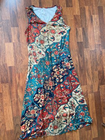 Sommerliches Maxikleid Grösse S, neu