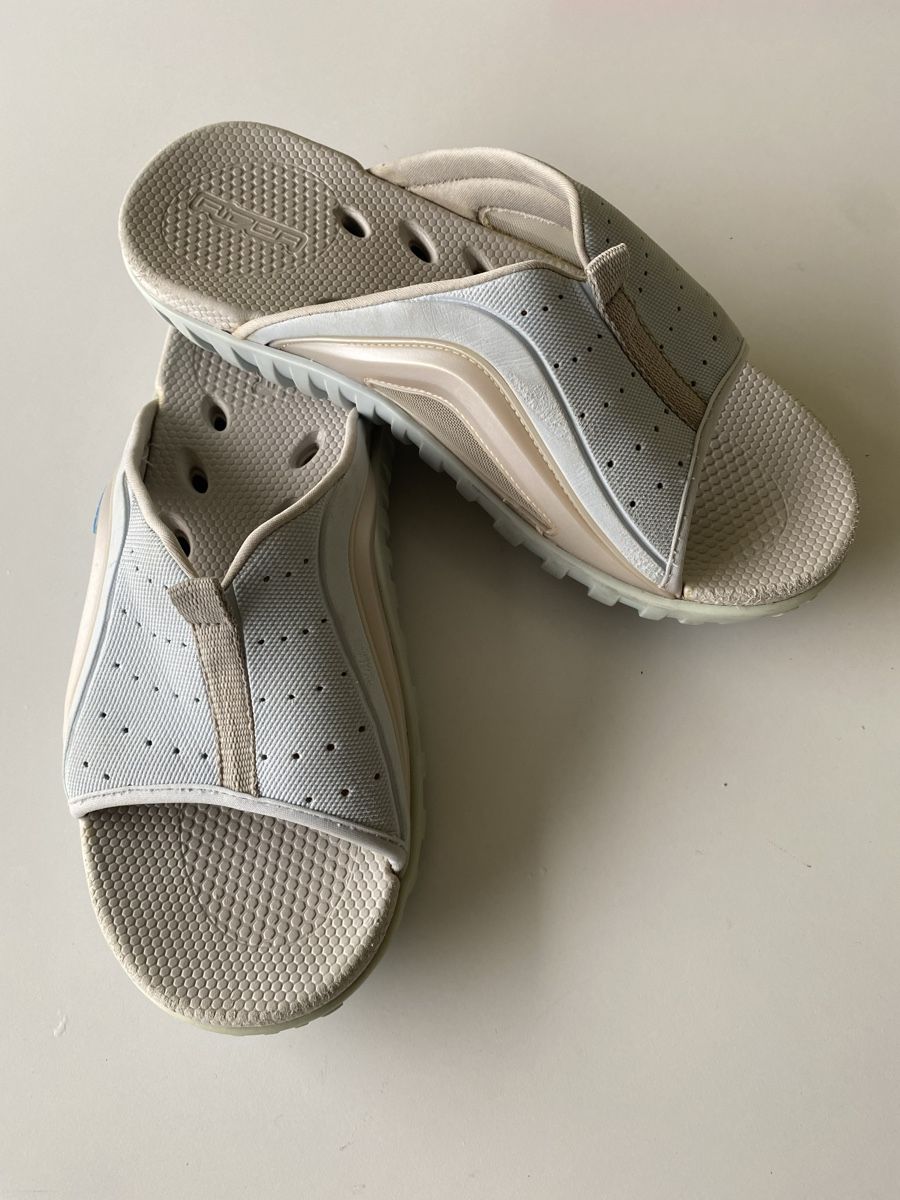 Scarpe da uomo: Sommerschuhe Badeschuhe Gr. 40/41 – Usato da Wädenswil venduto da JJ15